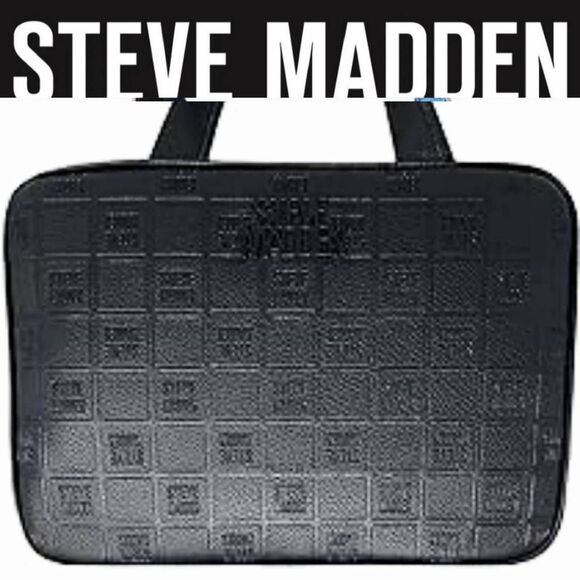 Steve Madden Block Logo Weekender Cosmetic Case - Picture 1 of 10